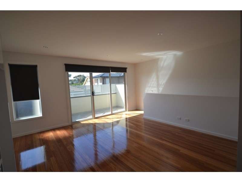 3/12 Treadwell Road, Essendon North VIC 3041