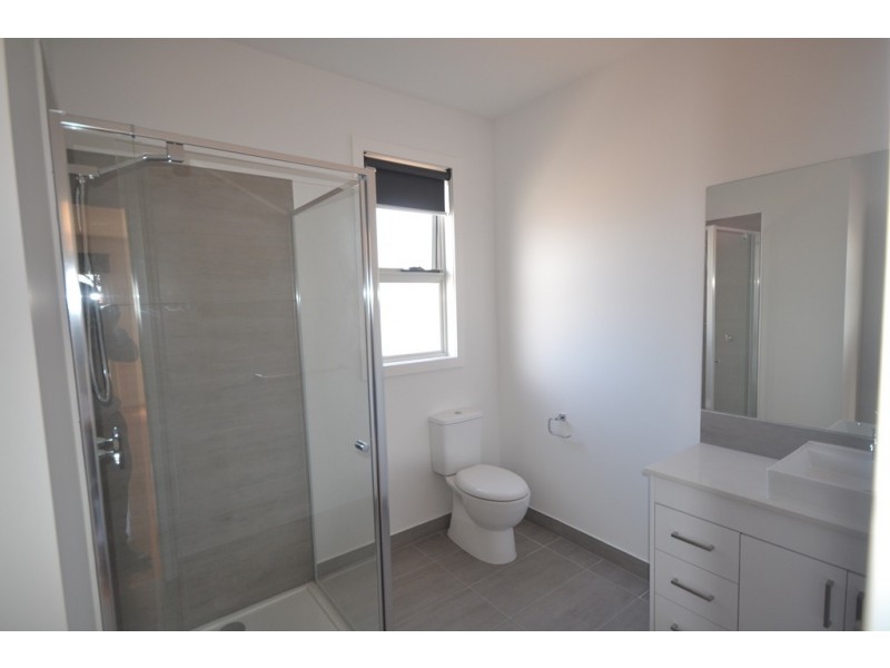 3/12 Treadwell Road, Essendon North VIC 3041