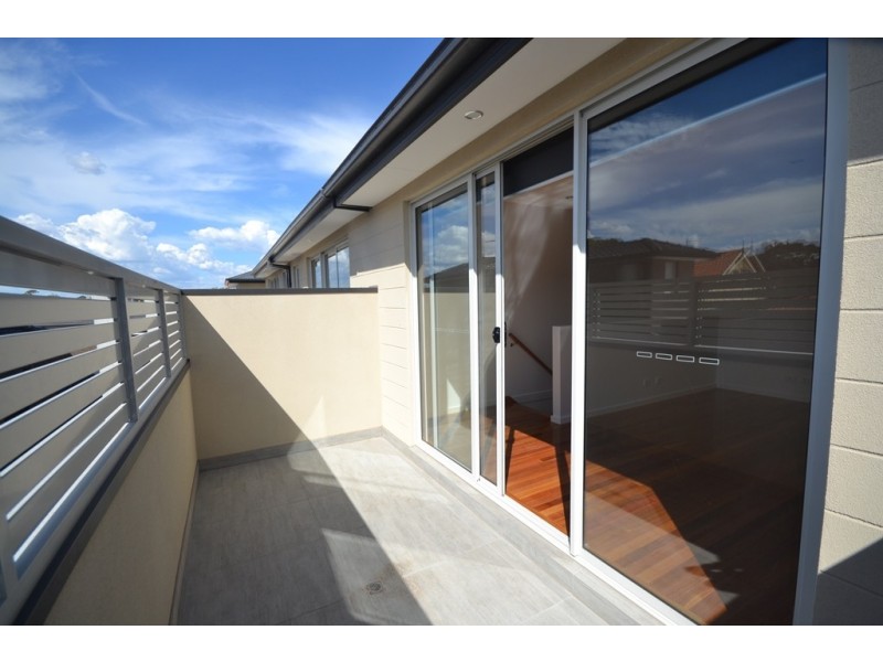 3/12 Treadwell Road, Essendon North VIC 3041