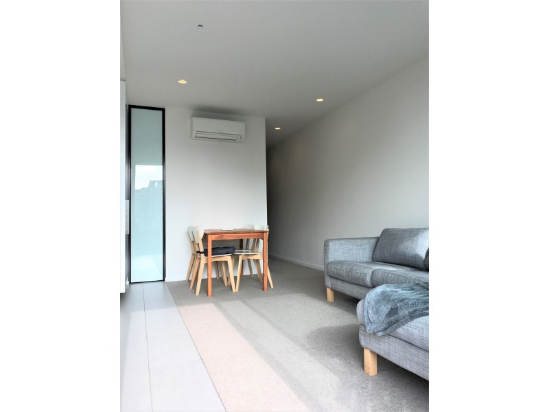 704/52 Park Street, South Melbourne VIC 3205