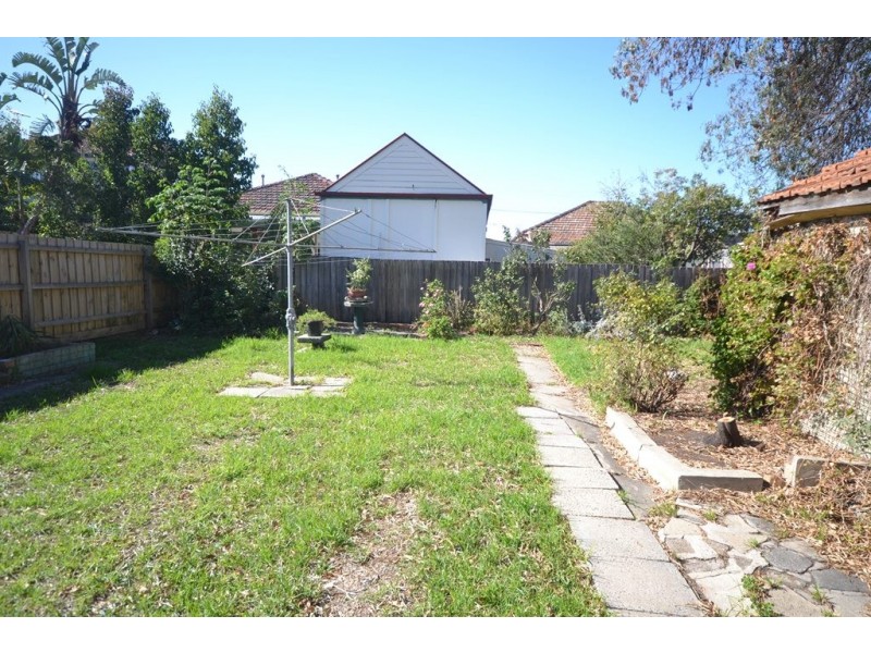 90 Grandview Avenue, Pascoe Vale VIC 3044