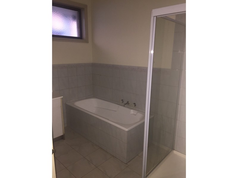 1/305 Gaffney Street, Pascoe Vale VIC 3044