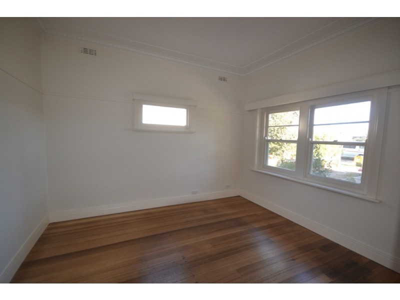 90 Grandview Avenue, Pascoe Vale South VIC 3044