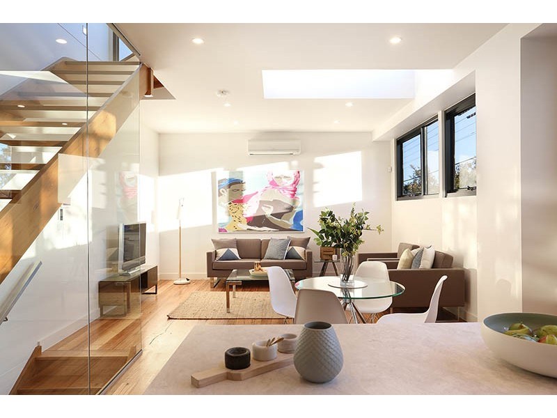 2/582-586 Nicholson Street, Fitzroy North VIC 3068