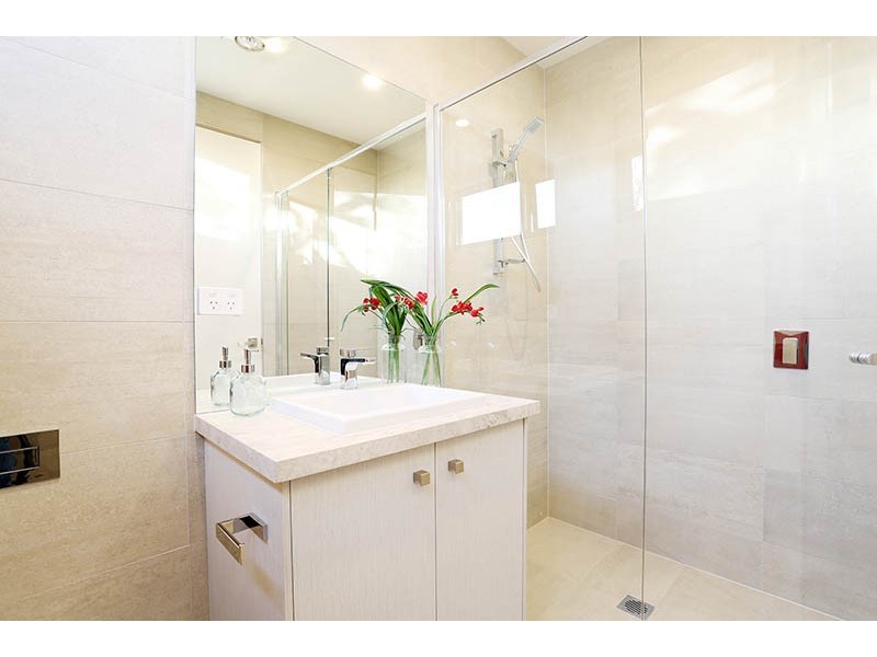 2/582-586 Nicholson Street, Fitzroy North VIC 3068