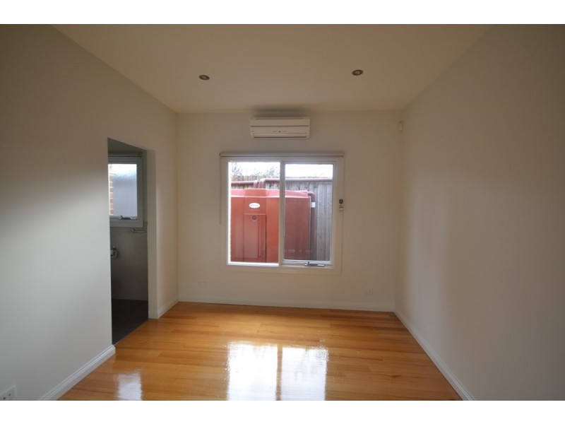 3/5 Darlington Grove, Coburg VIC 3058