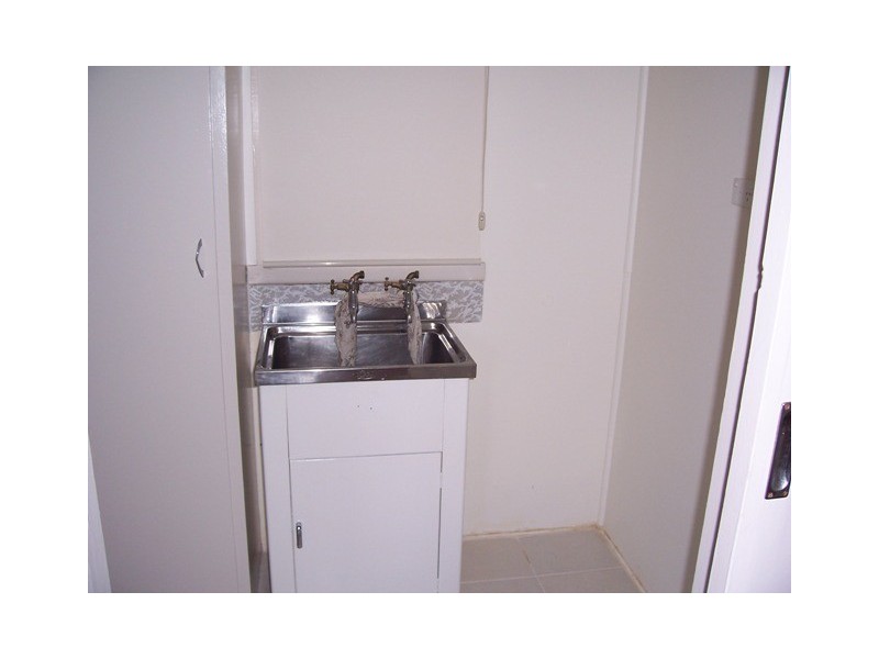 9 Heather Ave, Pascoe Vale South VIC 3044