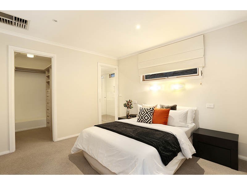 27 Peterson Avenue, Coburg North VIC 3058