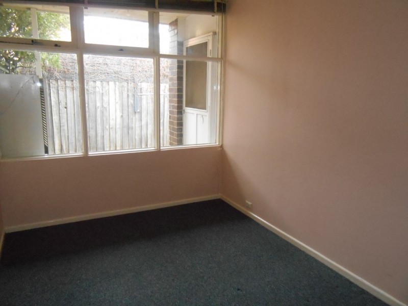 8/24 George Street, Reservoir VIC 3073