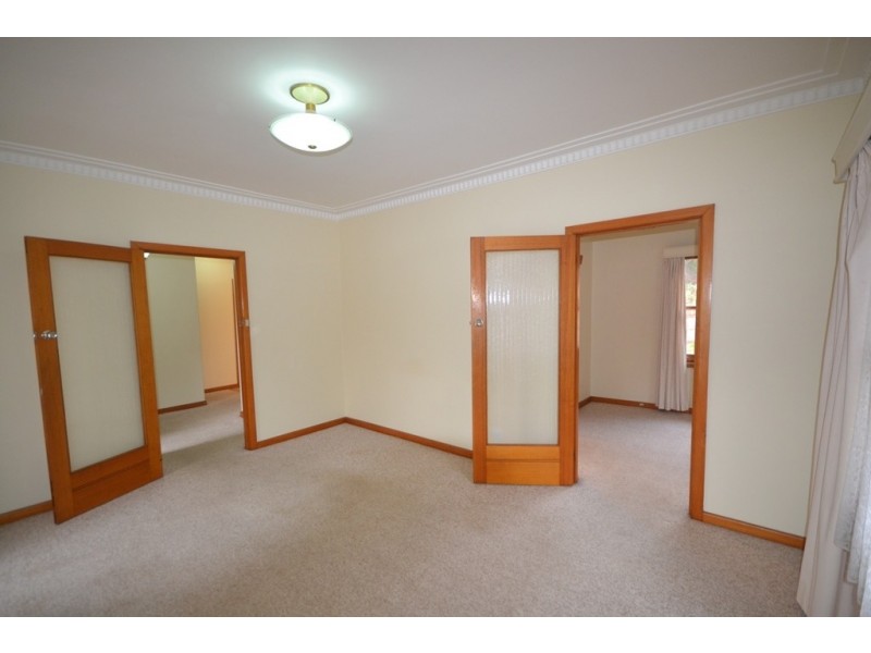 14 Olive Grove, Heidelberg VIC 3084
