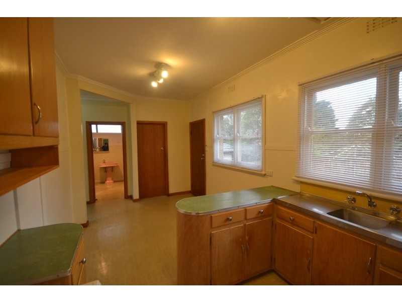 14 Olive Grove, Heidelberg VIC 3084