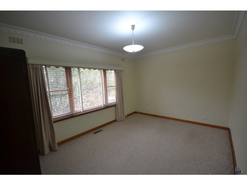 14 Olive Grove, Heidelberg VIC 3084
