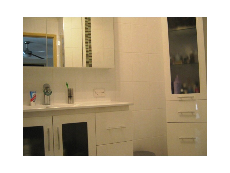 47 Gardendale Drive, Burleigh Waters QLD 4220