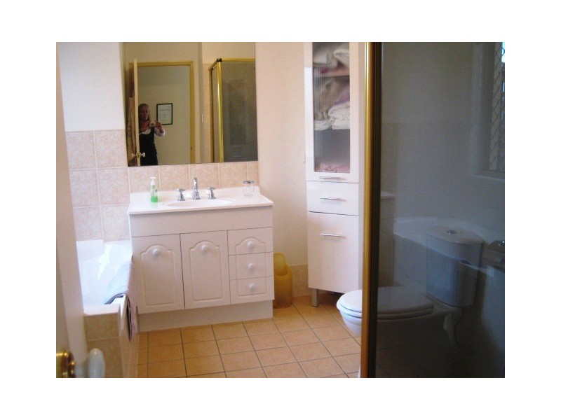 47 Gardendale Drive, Burleigh Waters QLD 4220