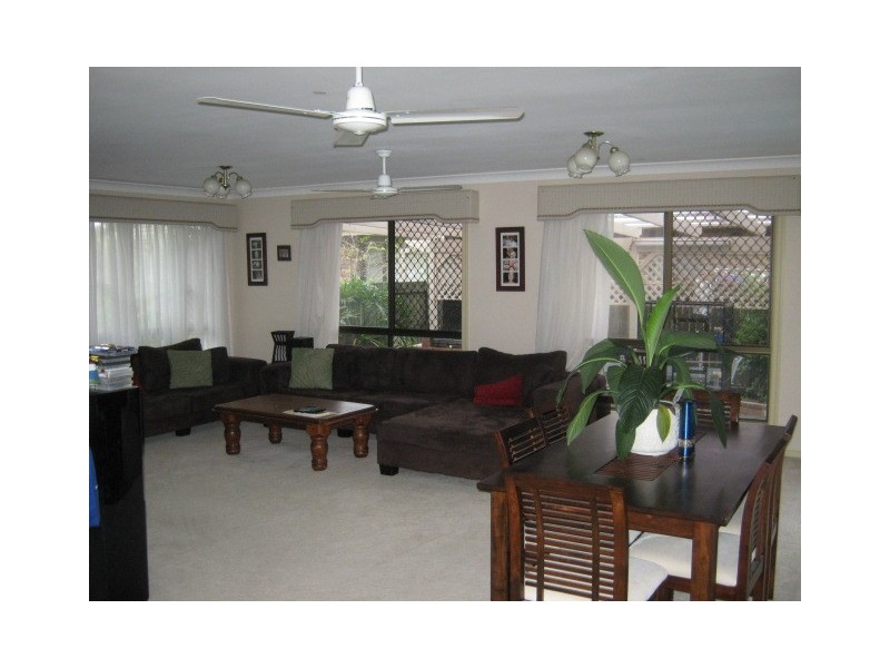 14 Cuckoo Cres, Burleigh Waters QLD 4220