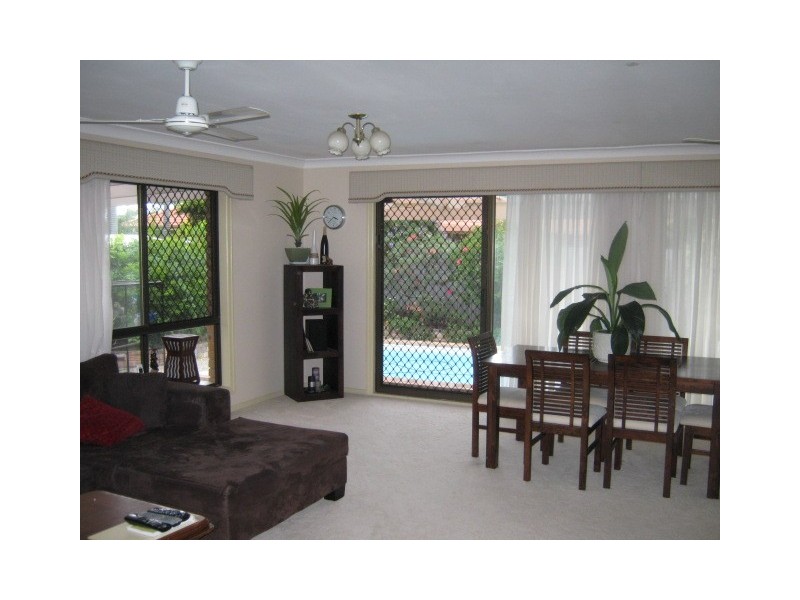 14 Cuckoo Cres, Burleigh Waters QLD 4220