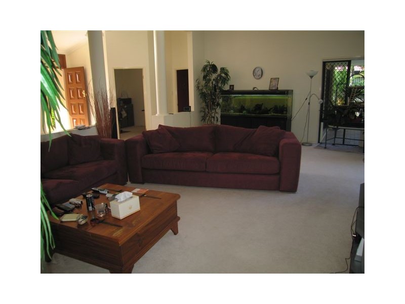 16 Shoalwater Court, Burleigh Waters QLD 4220