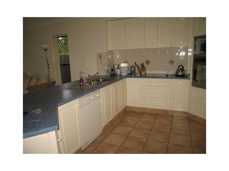 16 Shoalwater Court, Burleigh Waters QLD 4220