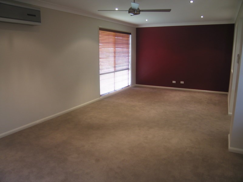 9 York Creek Crescent, Reedy Creek QLD 4227
