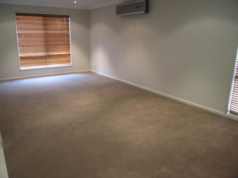 9 York Creek Crescent, Reedy Creek QLD 4227
