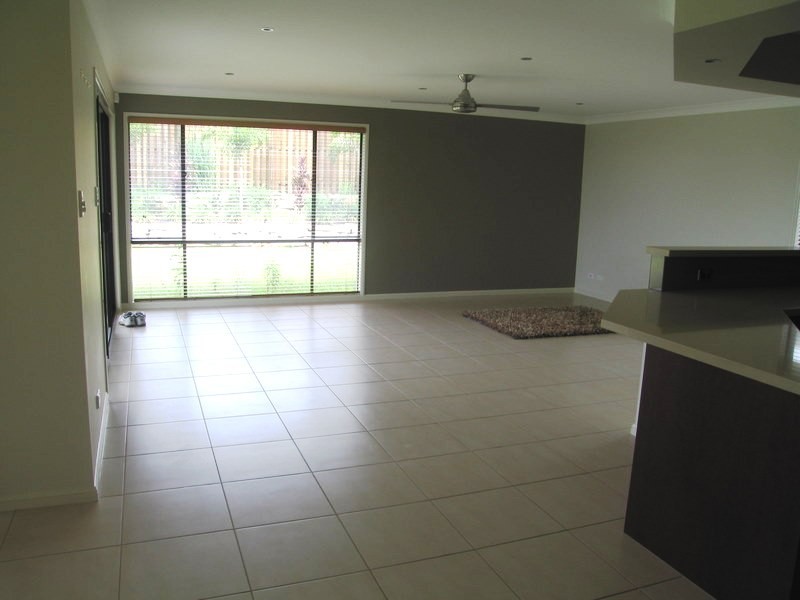 9 York Creek Crescent, Reedy Creek QLD 4227