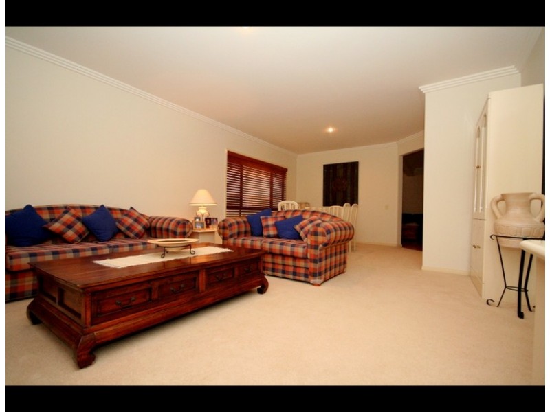 109 Dunlin Drive, Burleigh Waters QLD 4220