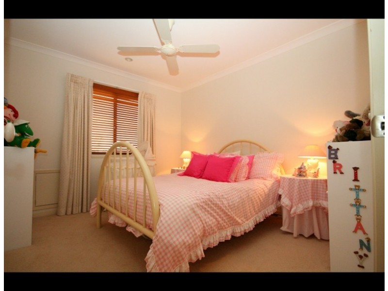 109 Dunlin Drive, Burleigh Waters QLD 4220