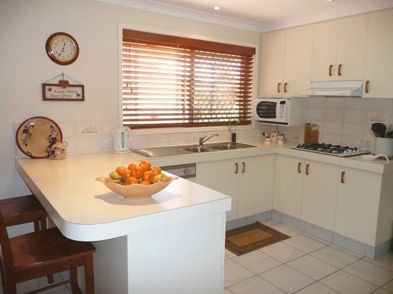 8 Woodstone Court, Varsity Lakes QLD 4227