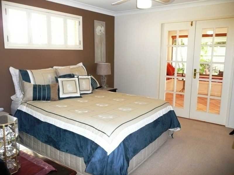 8 Woodstone Court, Varsity Lakes QLD 4227