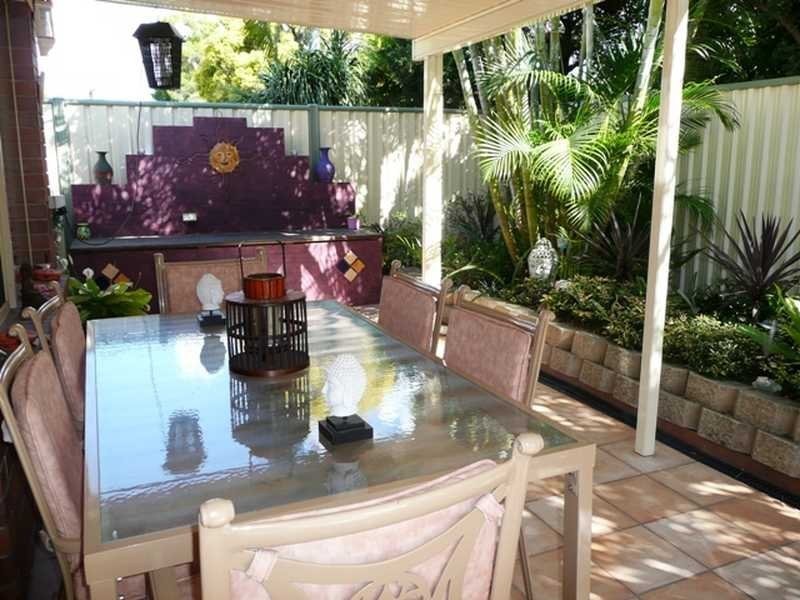 8 Woodstone Court, Varsity Lakes QLD 4227