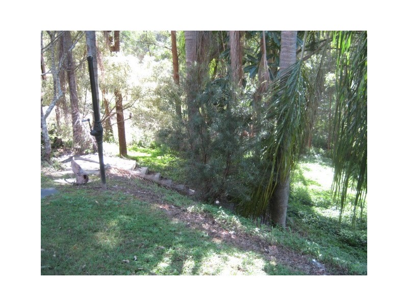 4 Harmes Place, Tallebudgera Valley QLD 4228