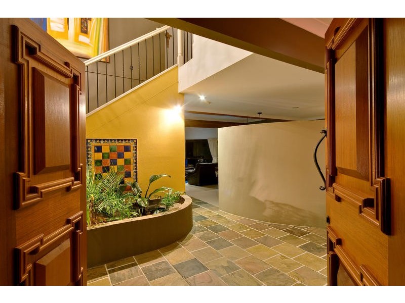 110 Tallebudgera Drive, Palm Beach QLD 4221