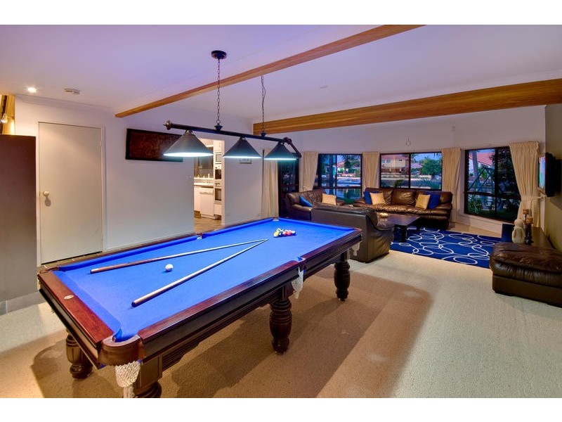 110 Tallebudgera Drive, Palm Beach QLD 4221