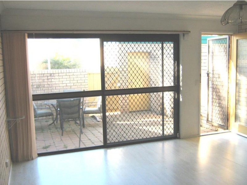 18/14 Shrike Court, Burleigh Waters QLD 4220