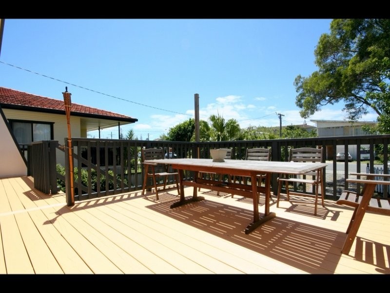 66 Petrel Avenue, Mermaid Beach QLD 4218