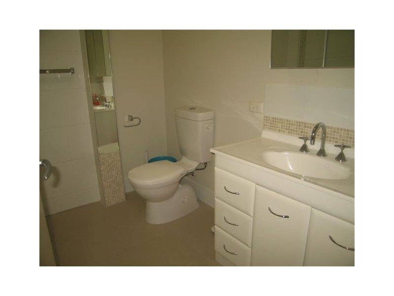 11/5 Galeen Drive, Burleigh Waters QLD 4220