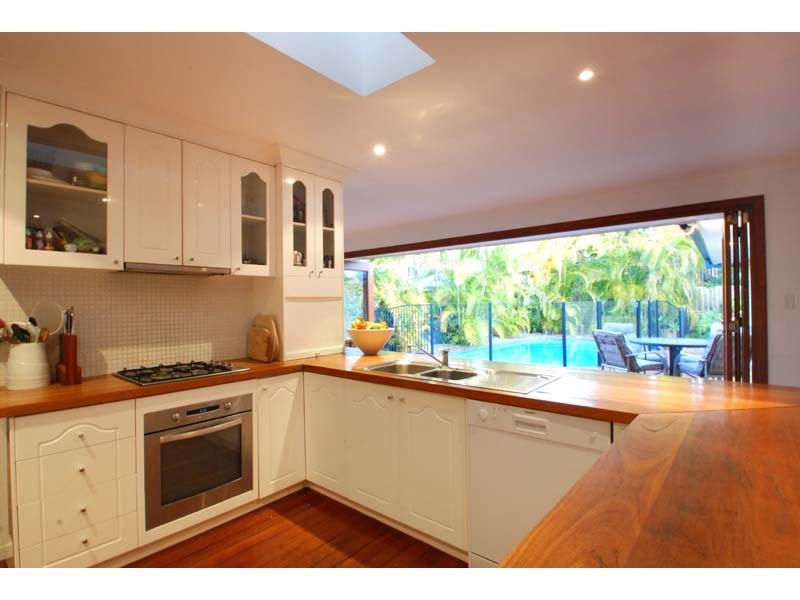 9 Bluejay Street, Burleigh Waters QLD 4220