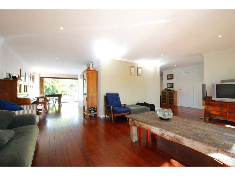 9 Bluejay Street, Burleigh Waters QLD 4220