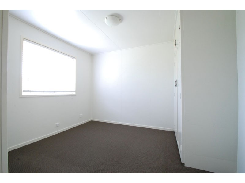 2/13 Awoonga Avenue, Burleigh Heads QLD 4220