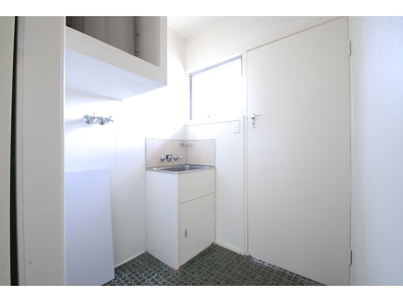 2/13 Awoonga Avenue, Burleigh Heads QLD 4220