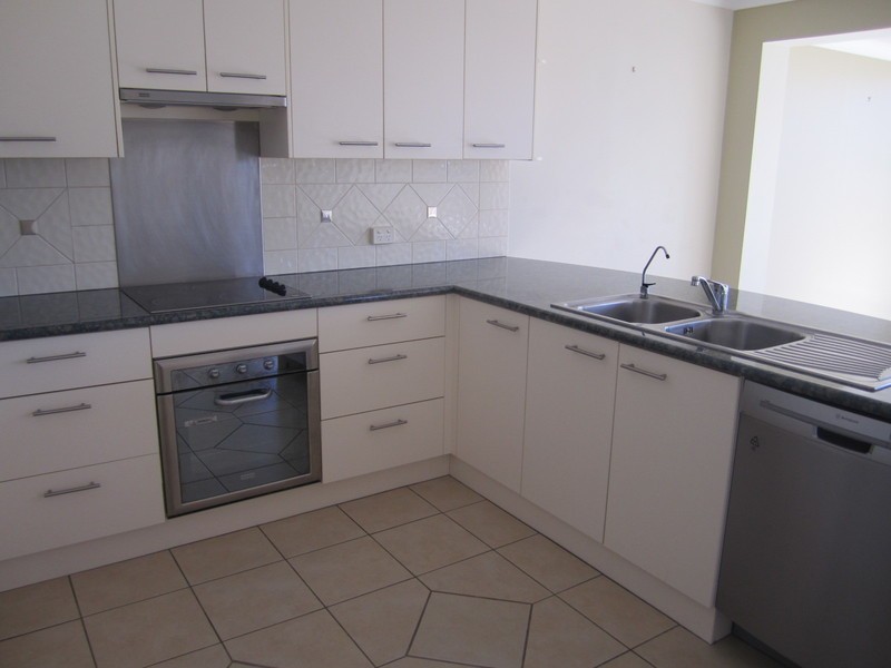 6/11 East Street, Burleigh Heads QLD 4220