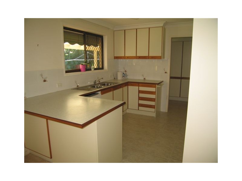 126 Burleigh Street, Burleigh Waters QLD 4220