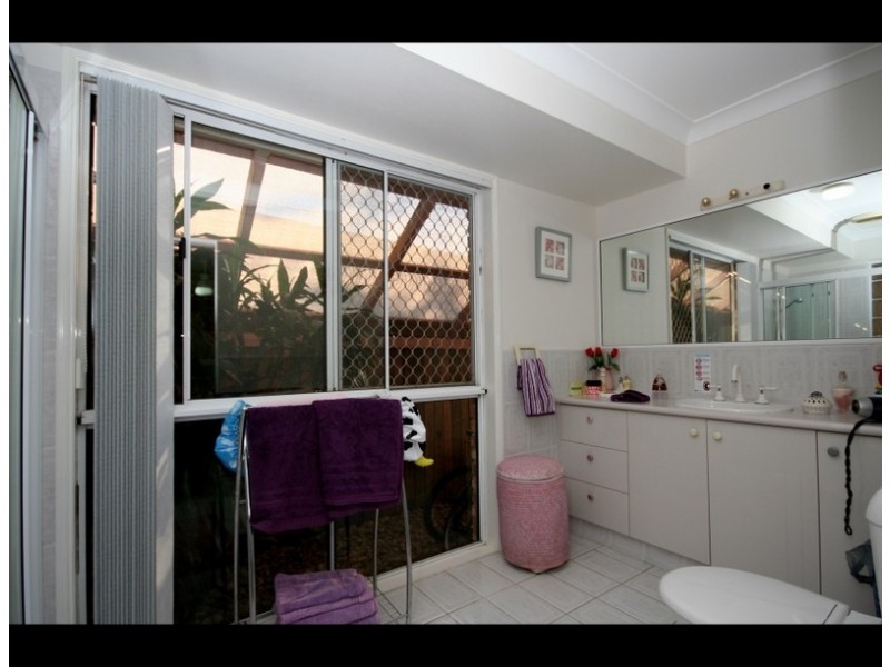 6 Treetop Court,, Burleigh Waters QLD 4220