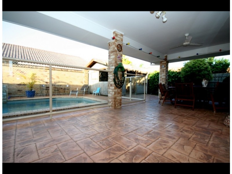 6 Treetop Court,, Burleigh Waters QLD 4220