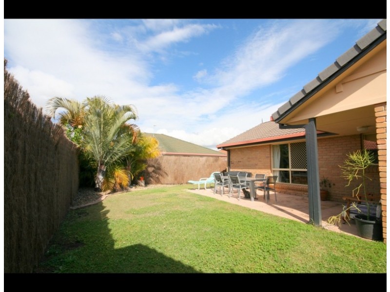 18 Bowerbird Place, Burleigh Waters QLD 4220