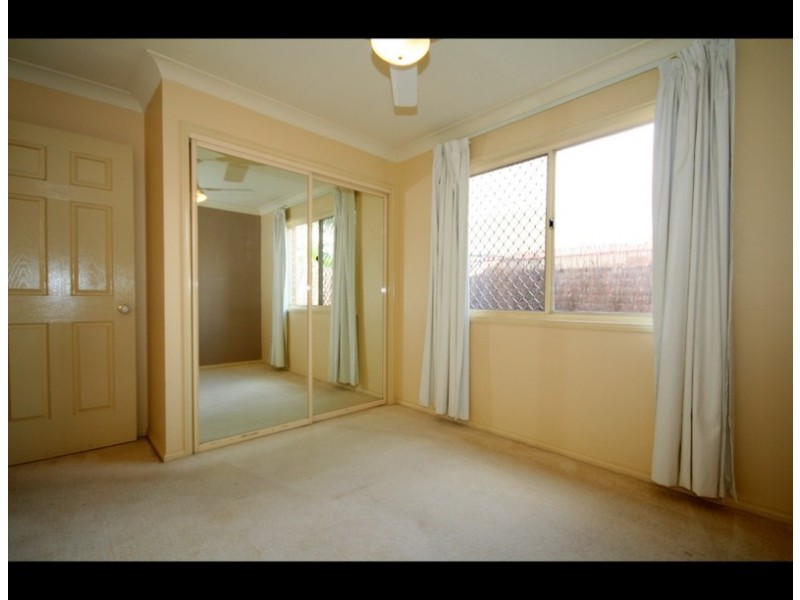 18 Bowerbird Place, Burleigh Waters QLD 4220