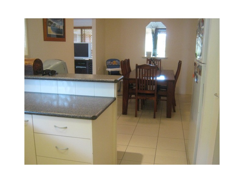 11 Curlew Crescent, Burleigh Waters QLD 4220