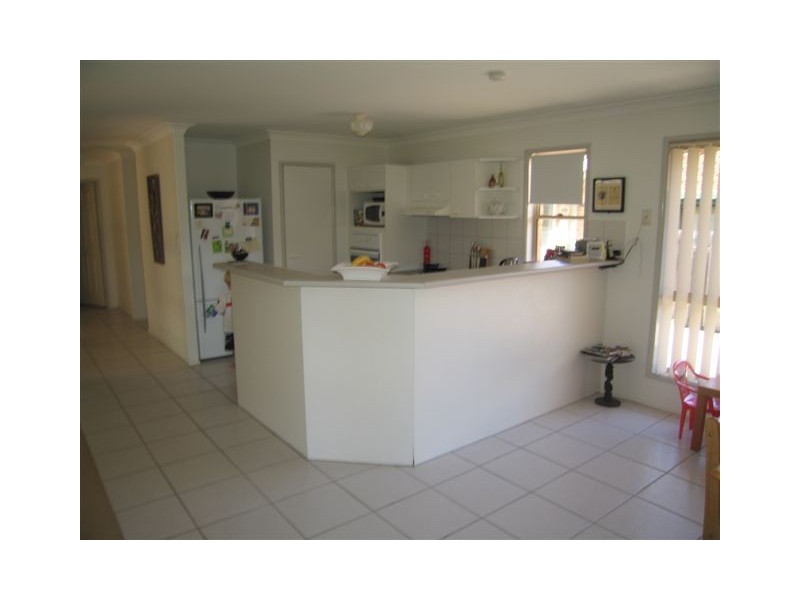 3 Carilla Place, Elanora QLD 4221