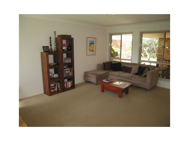 3 Carilla Place, Elanora QLD 4221