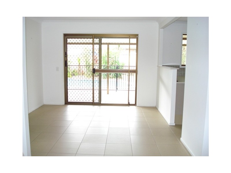 28 Redleaf Court,, Burleigh Waters QLD 4220